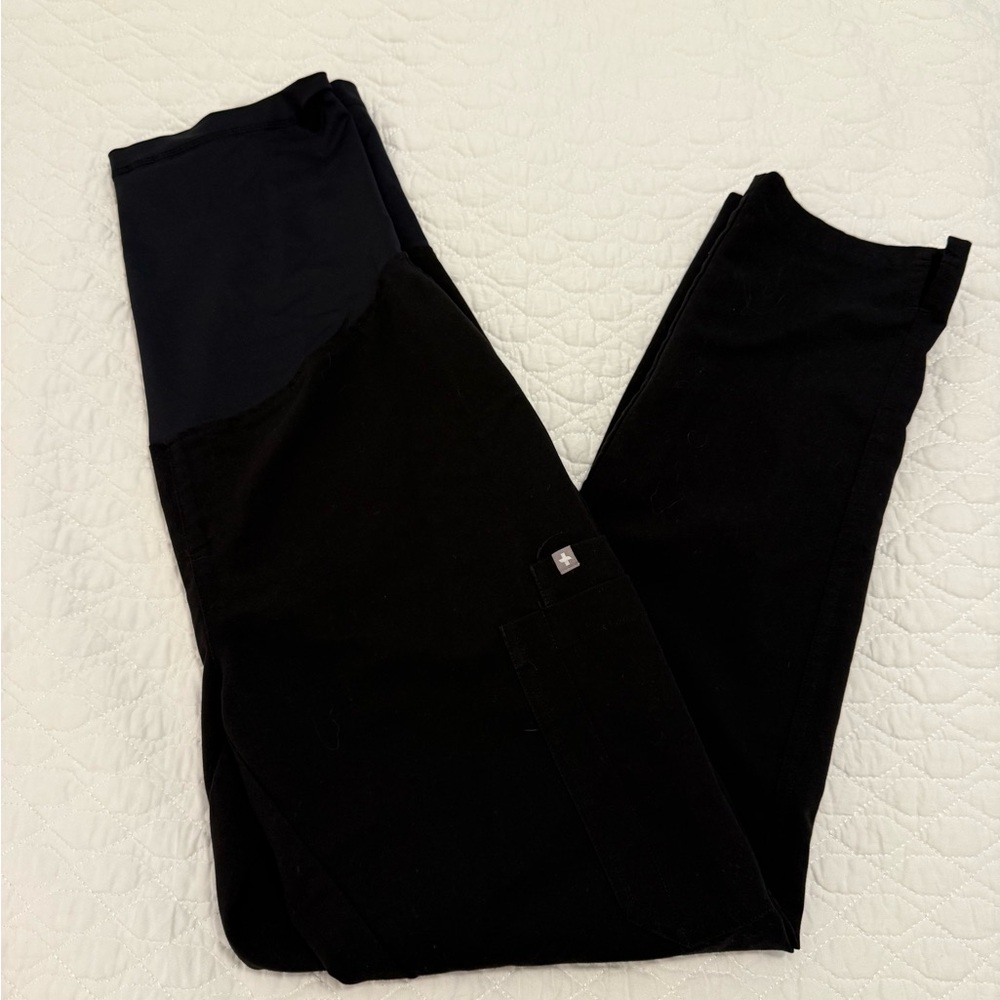 Figs Black Maternity Technical Scrub Pant Medium